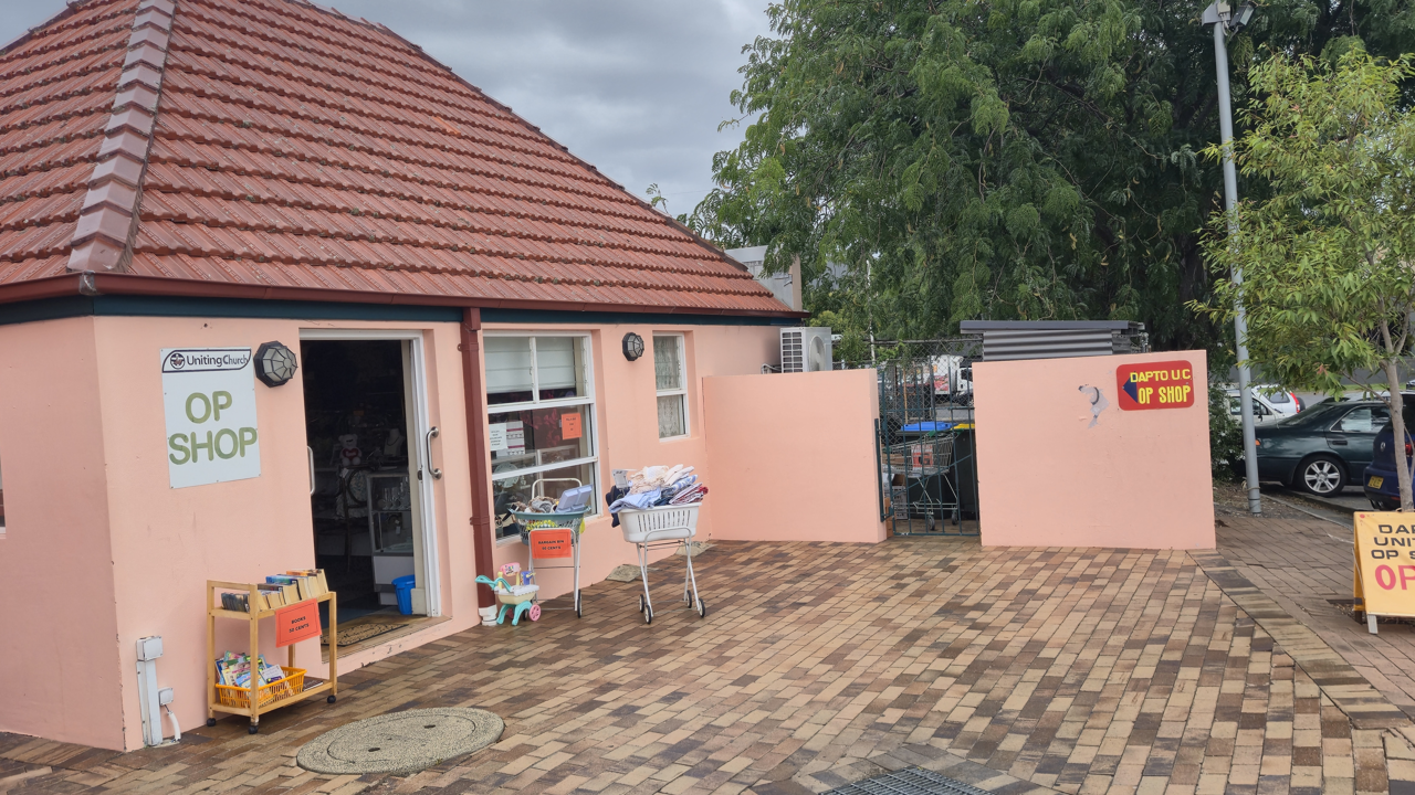 Op Shop Dapto Uniting Church